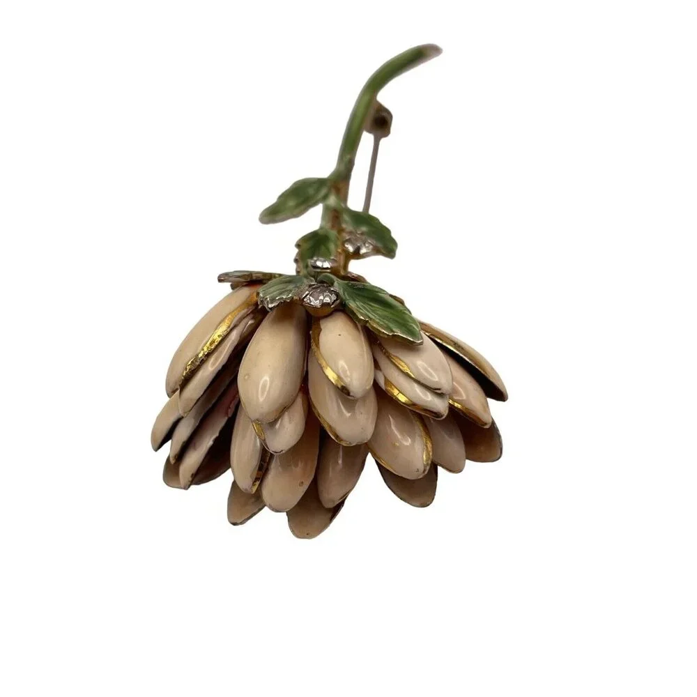 VINTAGE 1940S CREAM ENAMEL SANDOR CHRYSANTHEMUM FLOWER RHINESTONE BROOCH PIN‎
